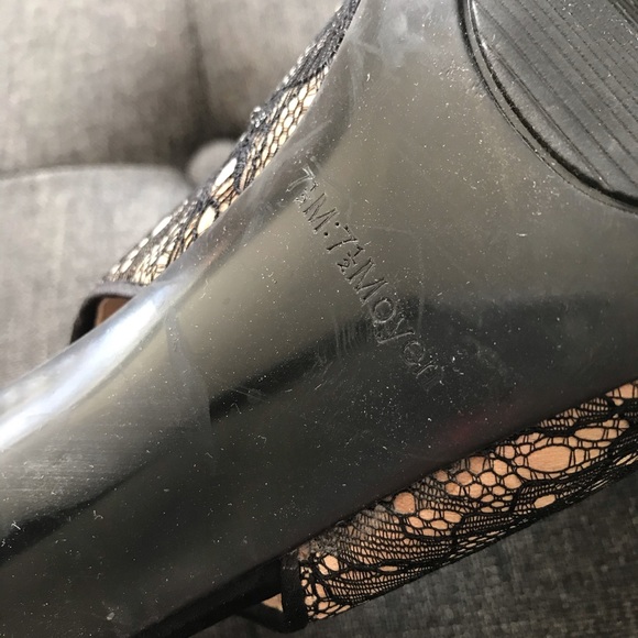 GUESS heels - Picture 5 of 6